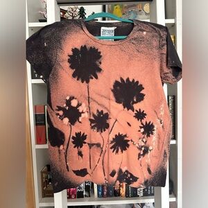 Jungmaven Black and Peach T-Shirt size small